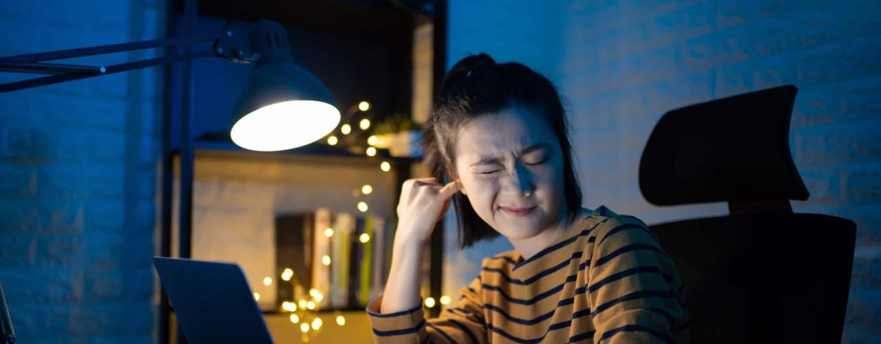 attachment-what-can-cause-an-itchy-ear-and-throat