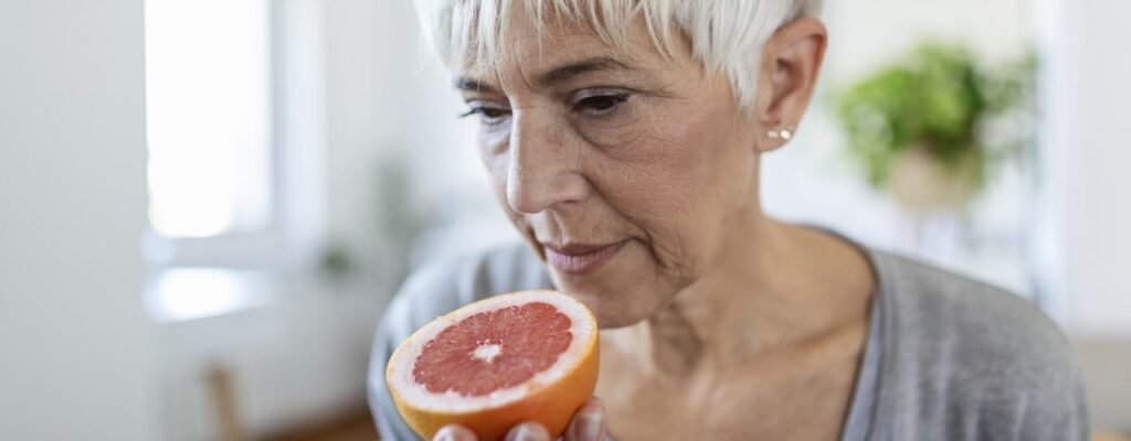 attachment-loss-of-smell-the-symptoms-of-anosmia-or-hyposmia