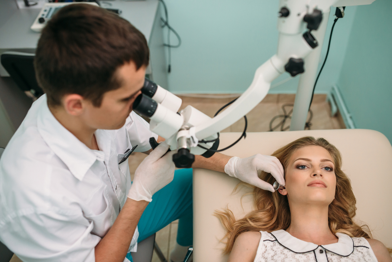 ent-specialist-examining-a-patient-during-an-ear-checkup-in-a-modern-clinic